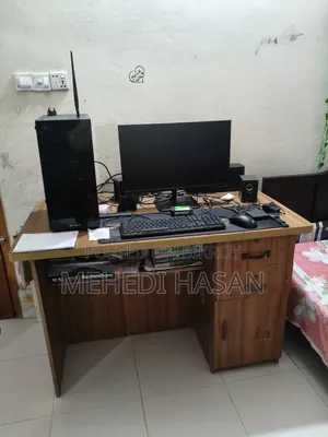 Reception Table / Reading Table