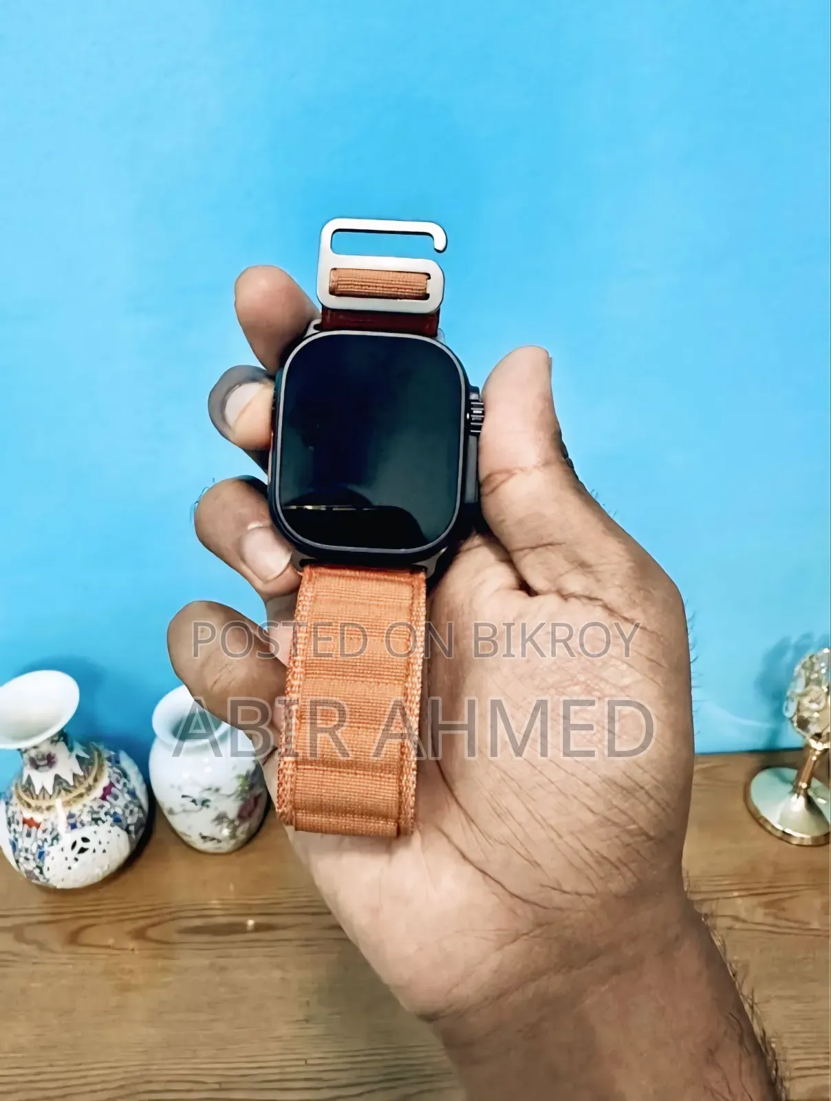 এইচকে ১১ আল্ট্রা এ স্মার্টওয়াচ