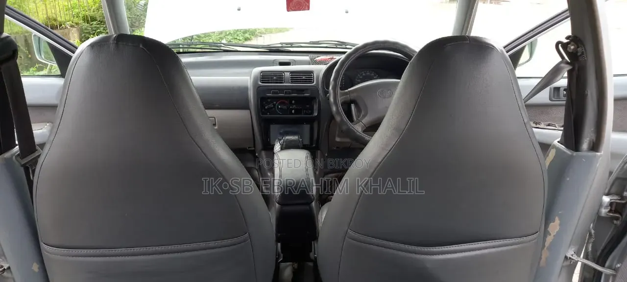 Toyota Toyoace 1996 Silver