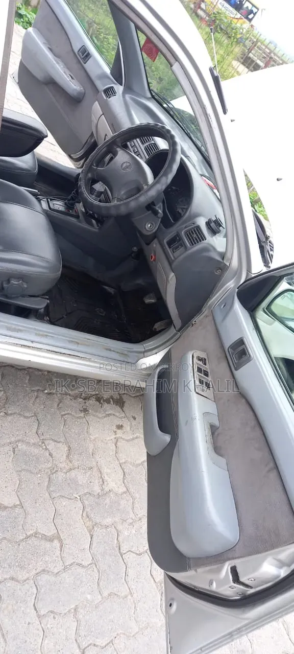 Toyota Toyoace 1996 Silver