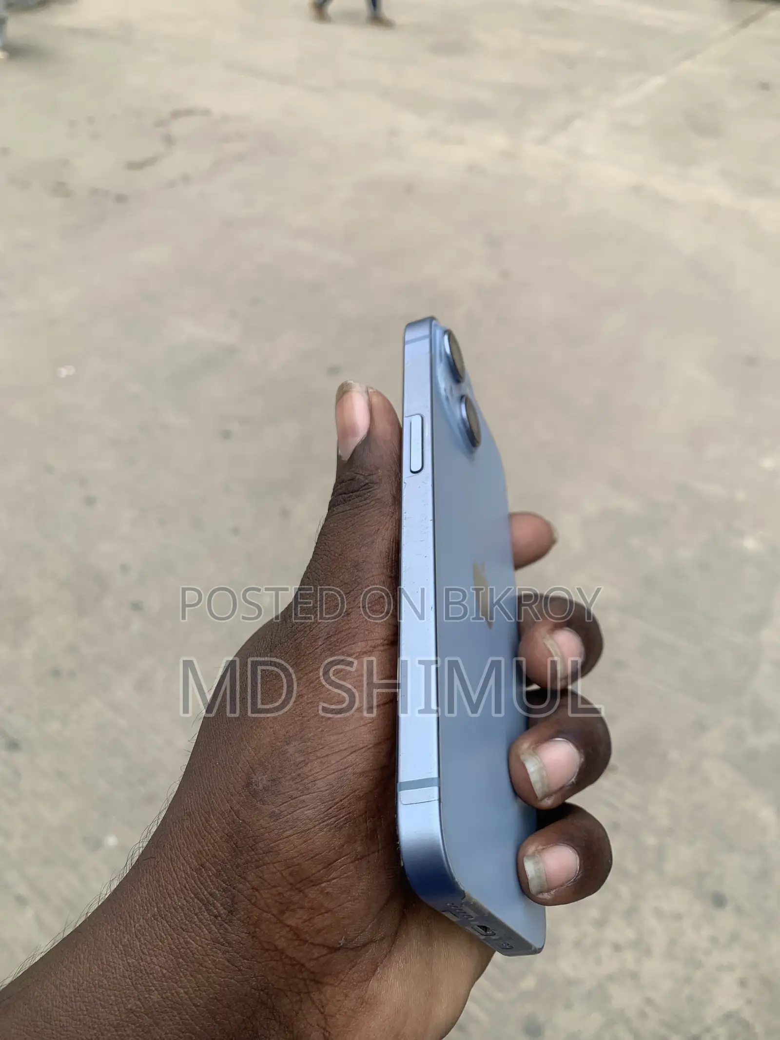 নতুন ক্যাট বি১০০ বেগুনি