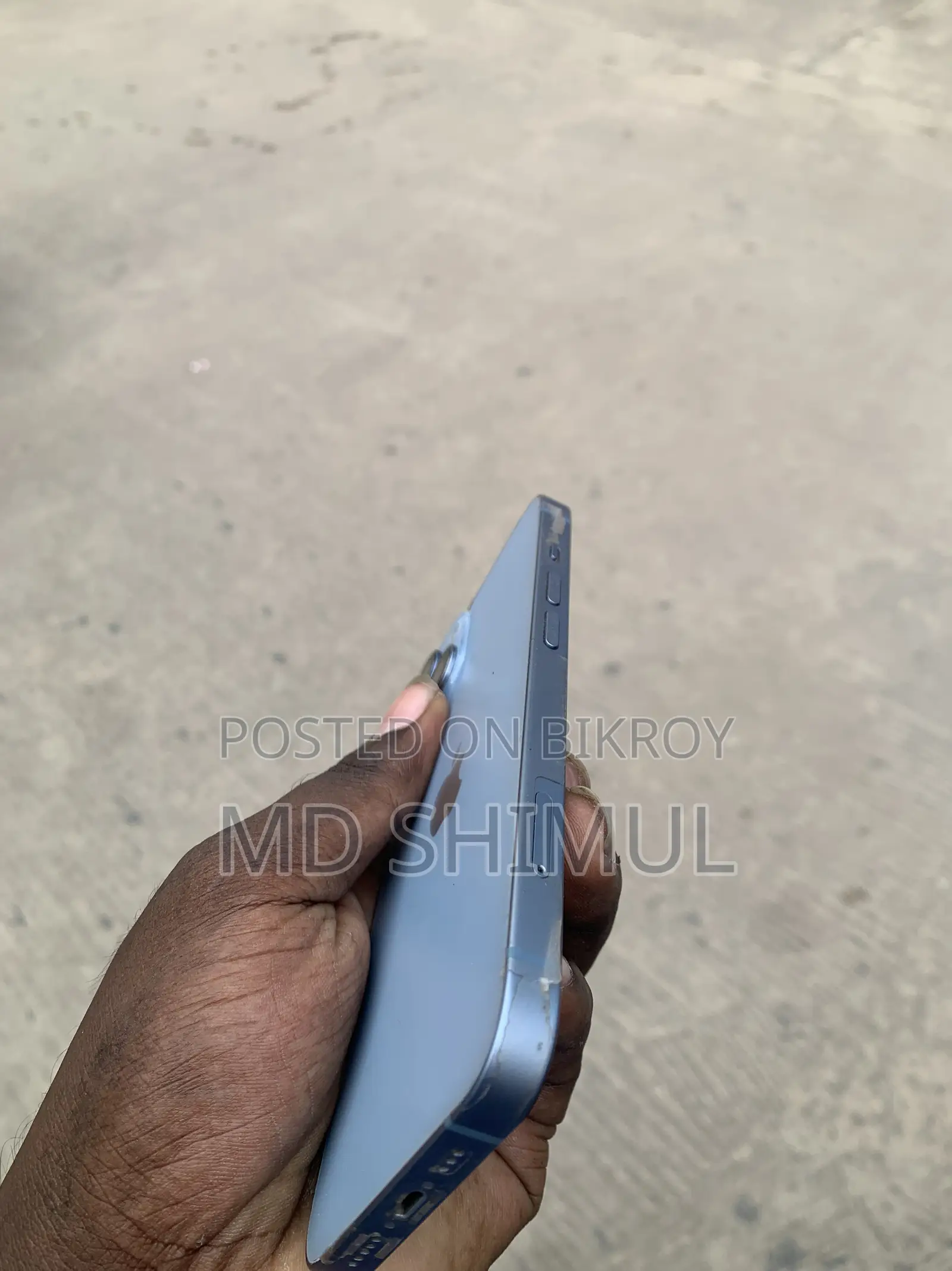 নতুন ক্যাট বি১০০ বেগুনি