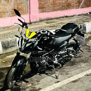 Hero Xtreme 125R 2025 Black