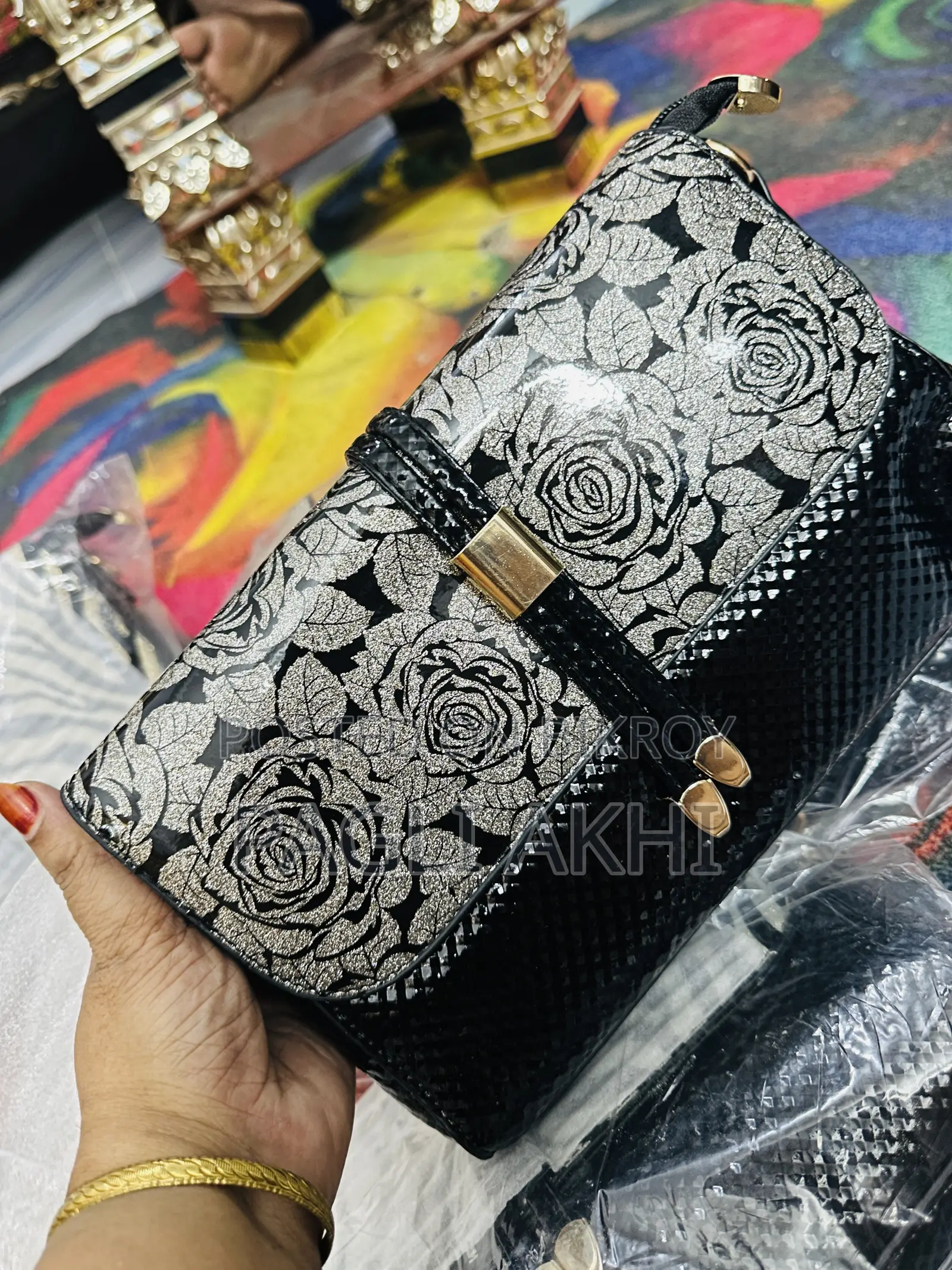 লেডিস ব্যাগ