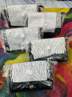 লেডিস ব্যাগ