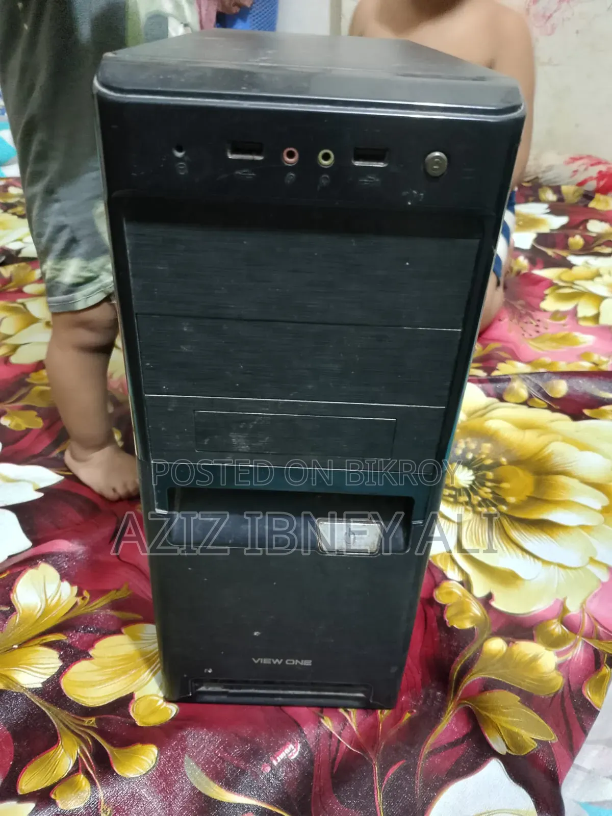 Desktop Computer Gigabyte 4GB Intel Pentium SSD 128GB