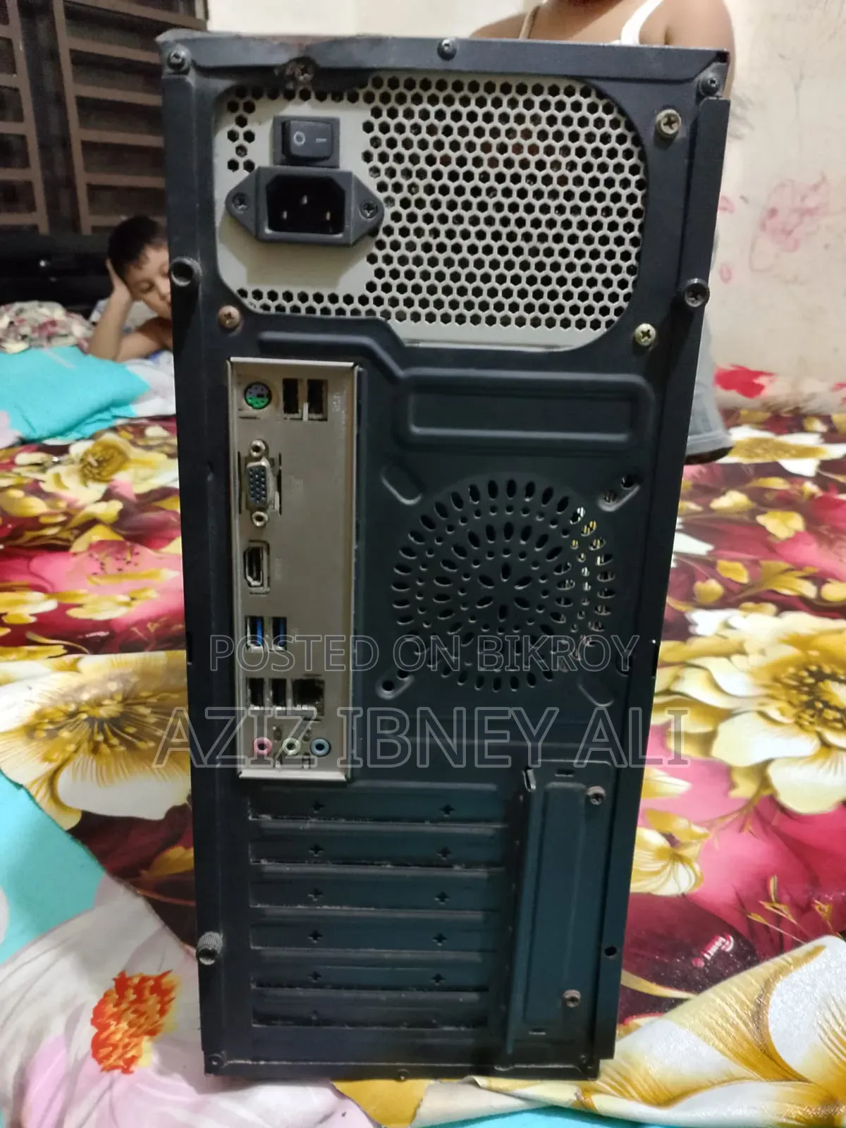 Desktop Computer Gigabyte 4GB Intel Pentium SSD 128GB