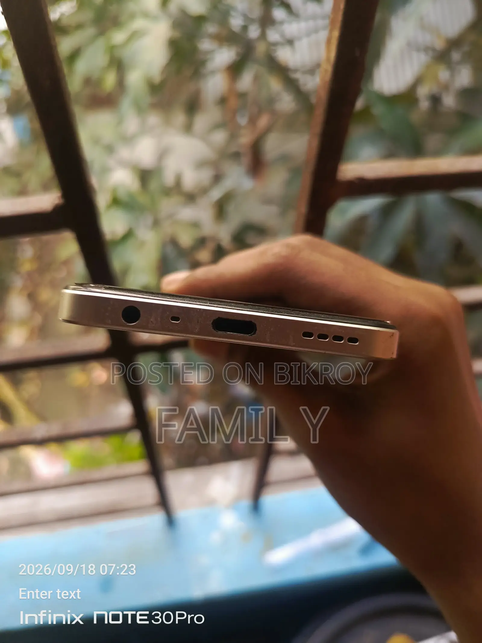 রিয়েলমি সি৫৫ ১২৮ জিবি গোল্ড