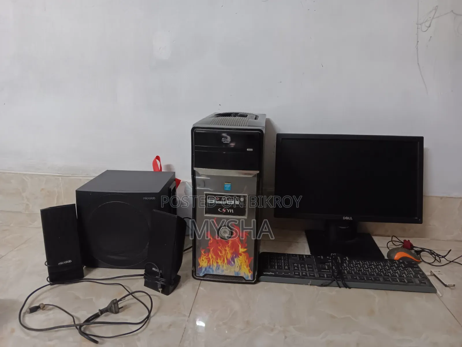 Desktop Computer Dell Inspiron 24 5000 16GB Intel Core i3 SSD 512GB