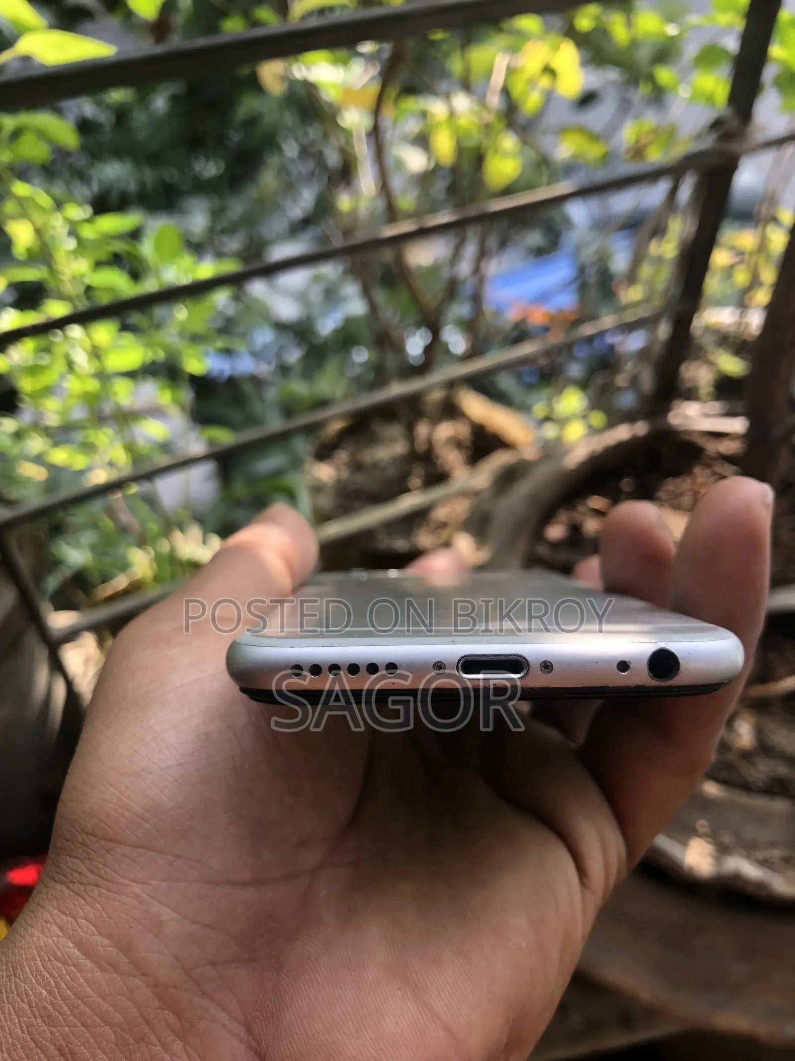 Apple iPhone 6 16 GB Silver