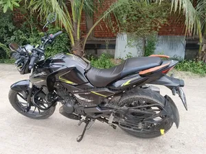 Hero Hunk 150R Dual Disc ABS 2025 Black