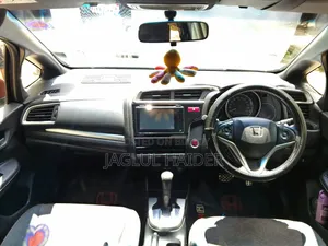 Honda Jazz 2017 Maroon