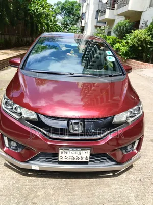 Honda Jazz 2017 Maroon