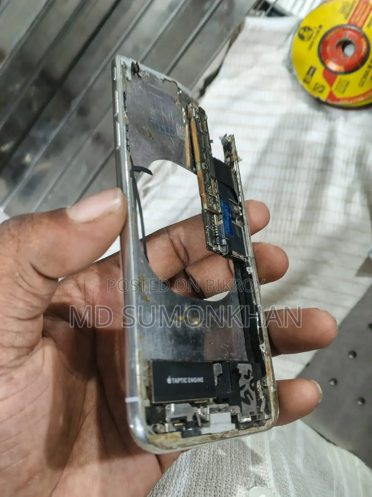 Apple iPhone XS 64 GB