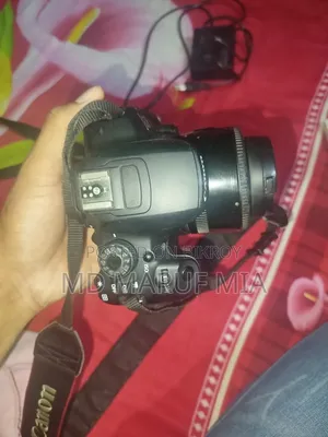 Canon 700D