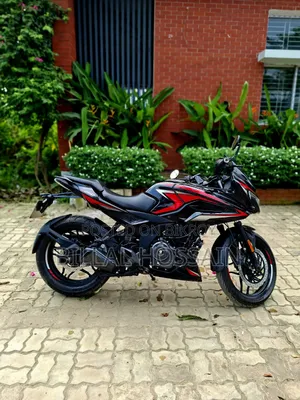 Bajaj Pulsar F250 2025 Black
