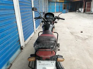 রানার কাইট + ১১০ ২০১৭ ব্ল্যাক