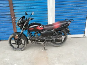 রানার কাইট + ১১০ ২০১৭ ব্ল্যাক