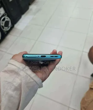 মোটর চলা এজ ৬০ ২৫৬ জিবি নীল