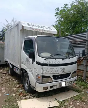 Toyota Dyna Delivery Van 2003 Model 1RZ