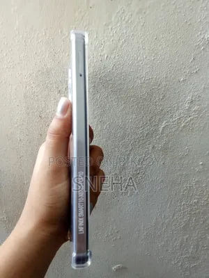 Tecno 64 GB Silver