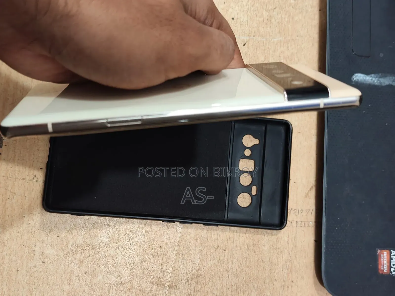 গুগল পিক্সেল ৬ প্রো ১২৮ জিবি হোয়াইট