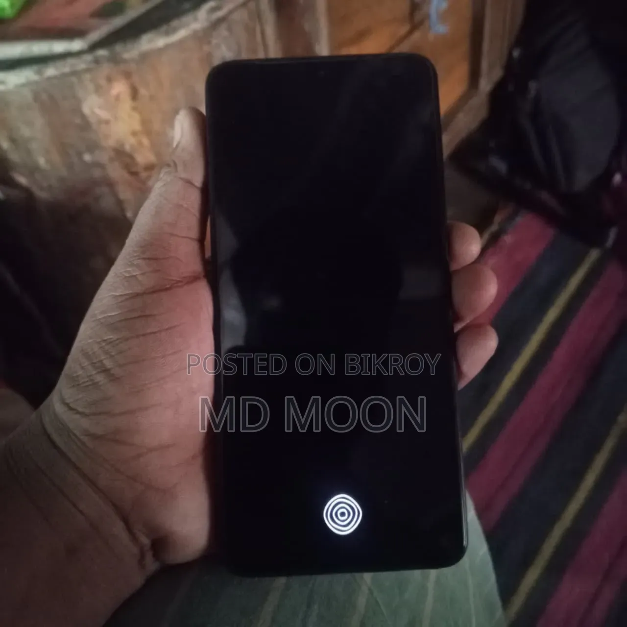 অপ্পো ১২৮ জিবি লাল