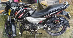 বাজাজ ডিসকভার ১২৫ ২০১৩ ব্ল্যাক