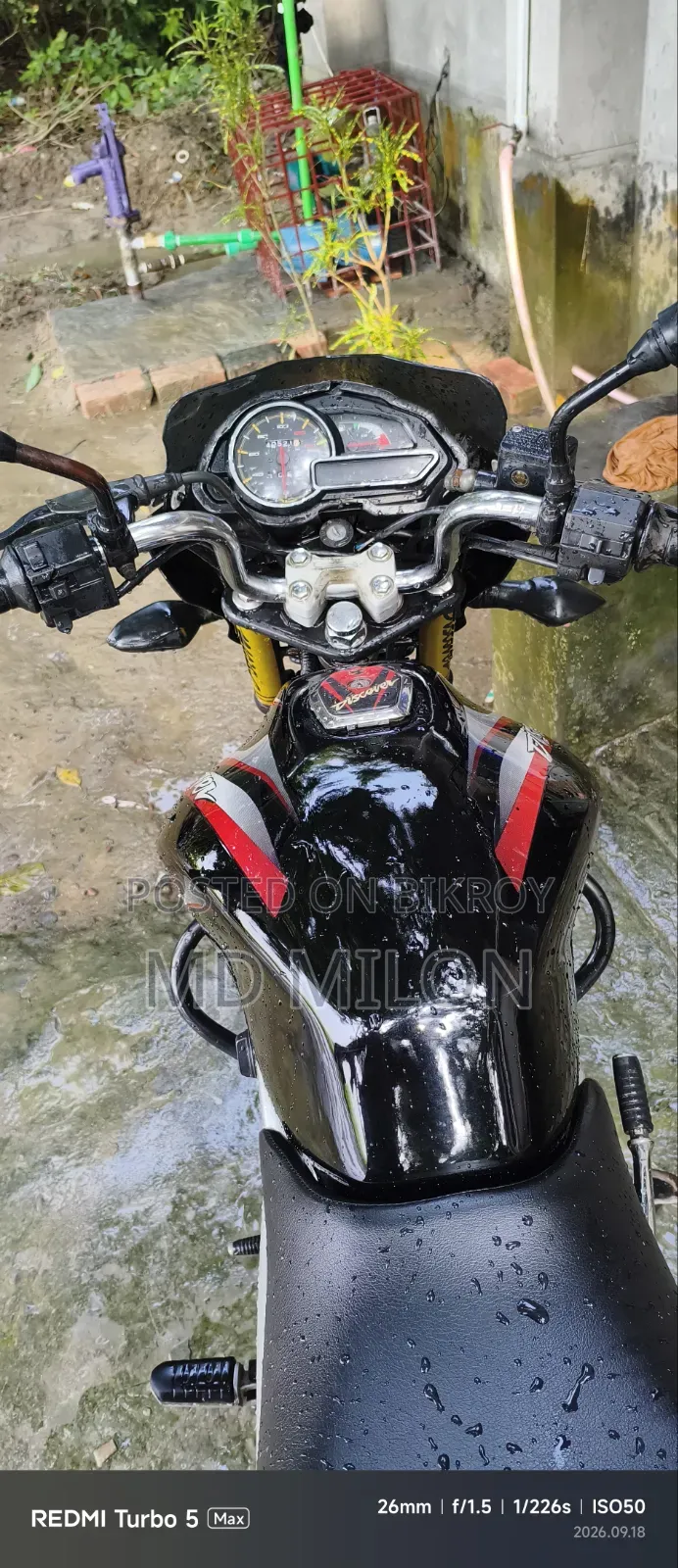 বাজাজ ডিসকভার ১২৫ ২০১৩ ব্ল্যাক
