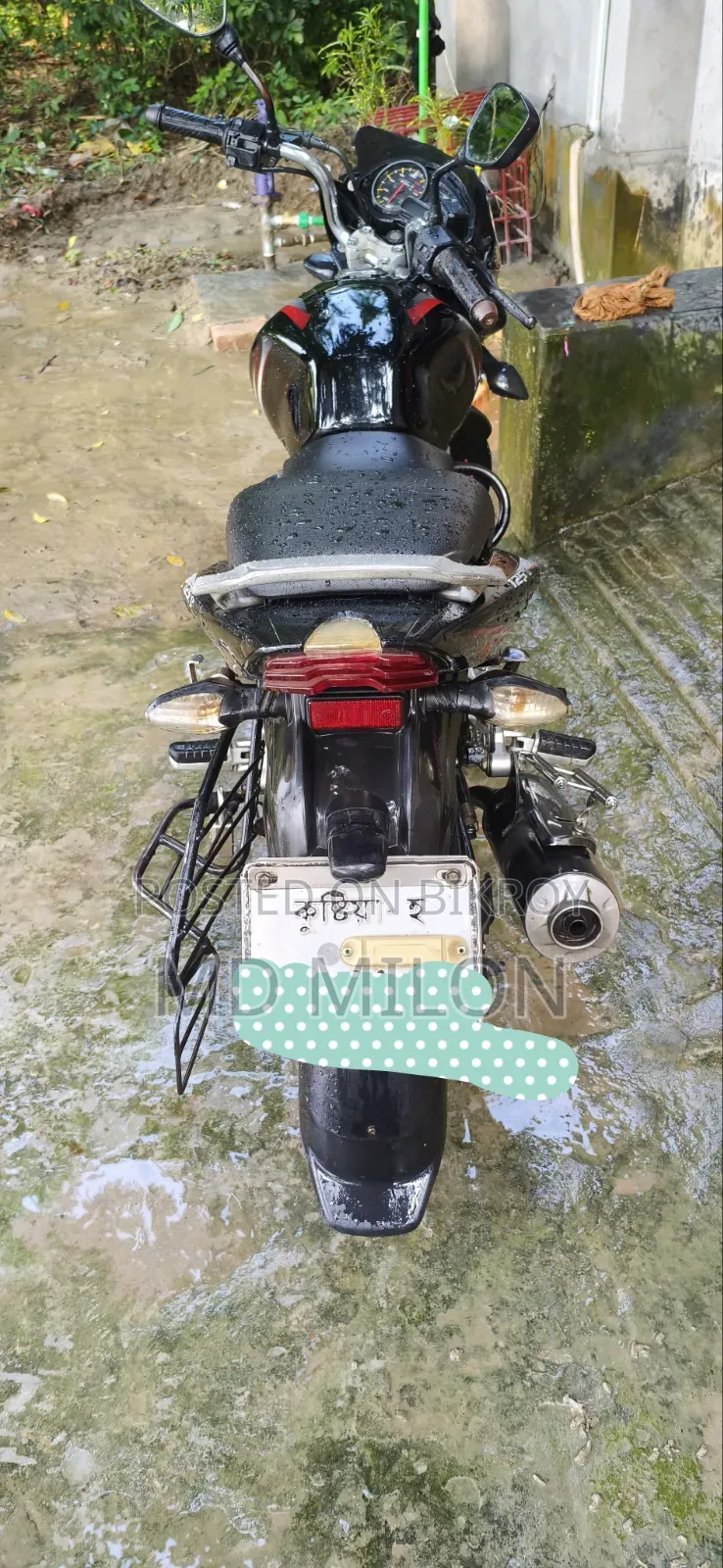 বাজাজ ডিসকভার ১২৫ ২০১৩ ব্ল্যাক