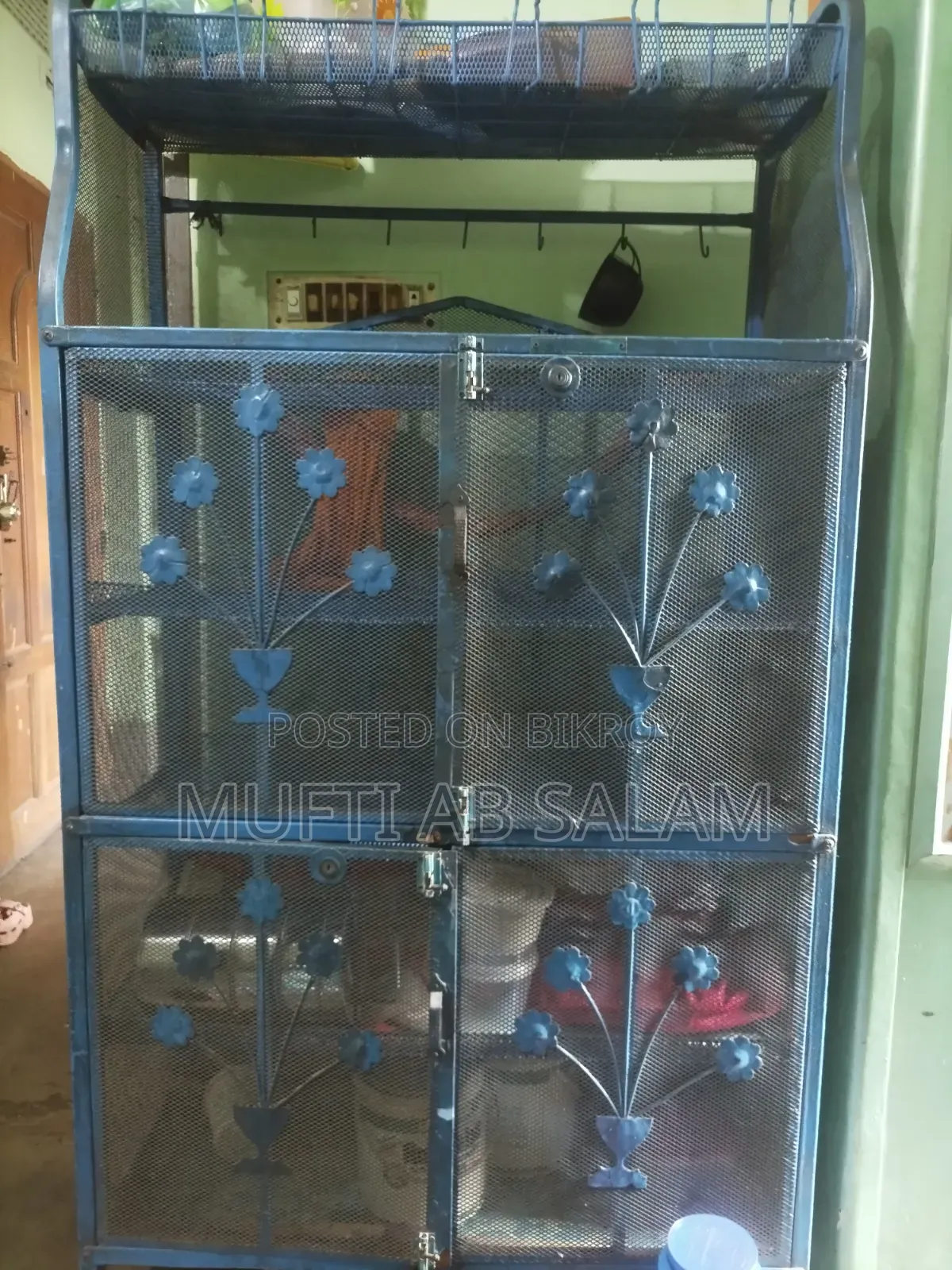 A steel food rack will be sold
