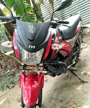 টিভিএস স্ট্রাইকার ১২৫ ২০১৮ রেড