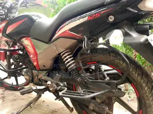 টিভিএস স্ট্রাইকার ১২৫ ২০১৮ রেড