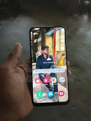 Samsung Galaxy A30 64 GB Black