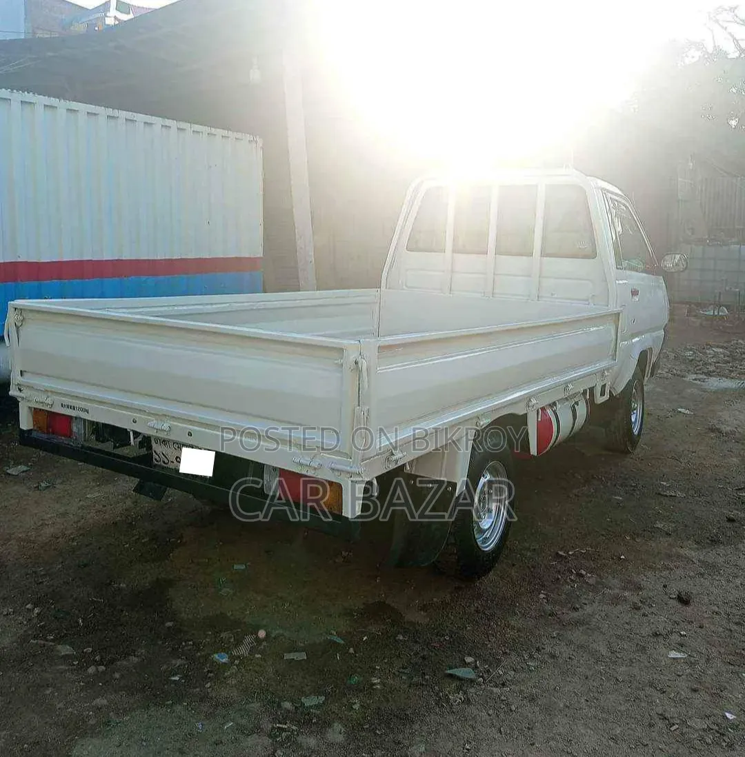 Toyota Km75 Pickup Engine 2003