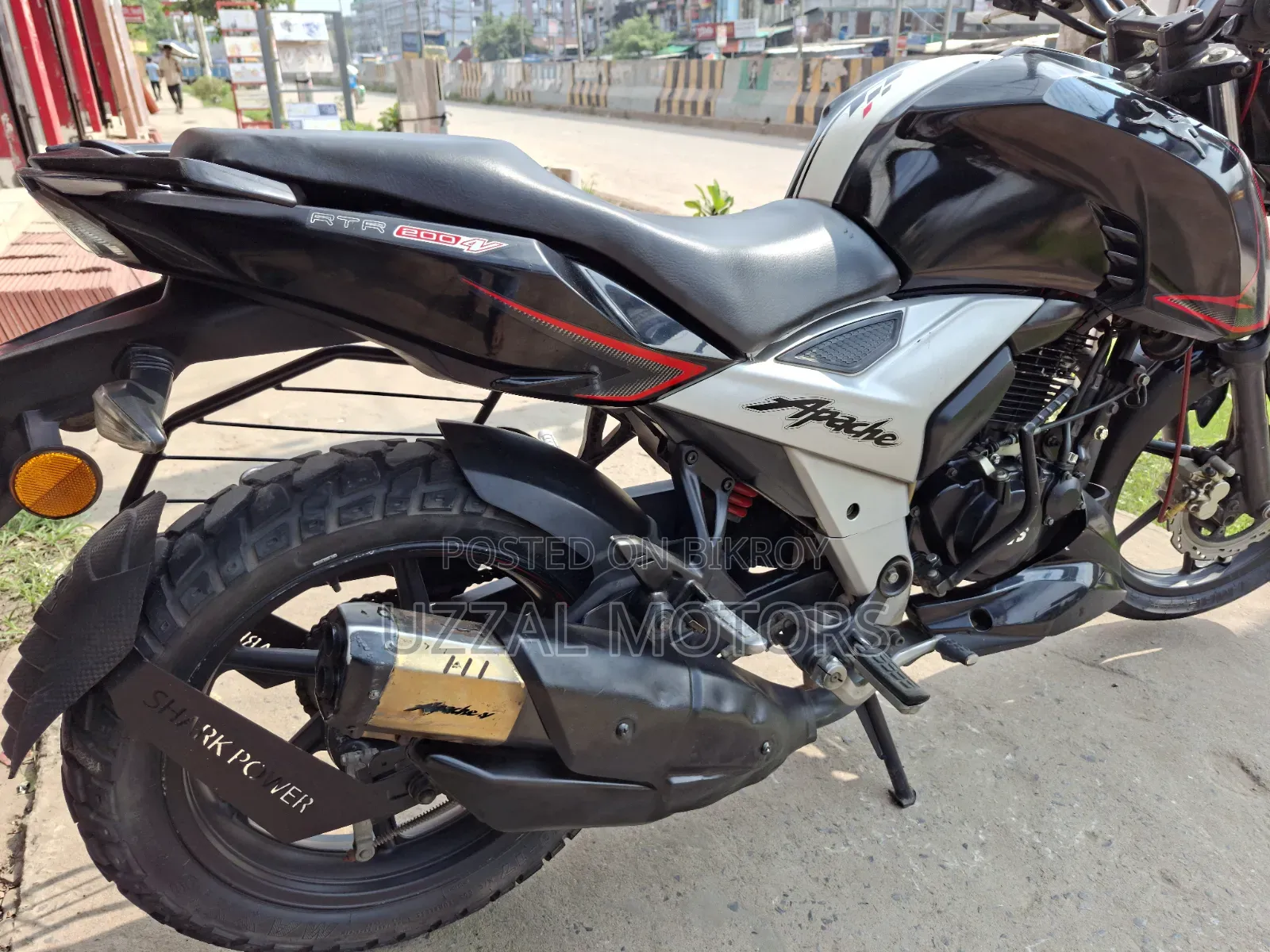 টিভিএস অ্যাপাচি আরটিআর ১৬০ ৪ভি ২০২১ ব্ল্যাক