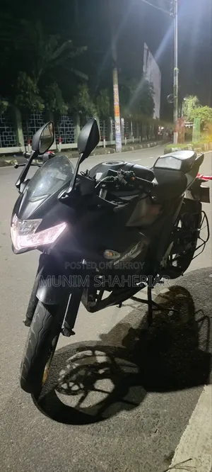 সুজুকি জিক্সার এসএফ ২০২৩ ব্ল্যাক