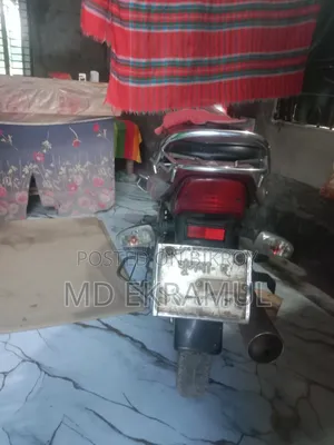 বাজাজ সিটি ১০০ ২০১৪ রেড