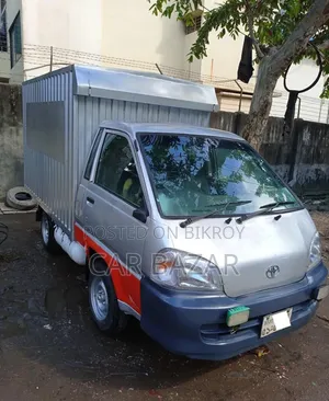 Toyota Km70 Delivery Van 2004 Engine