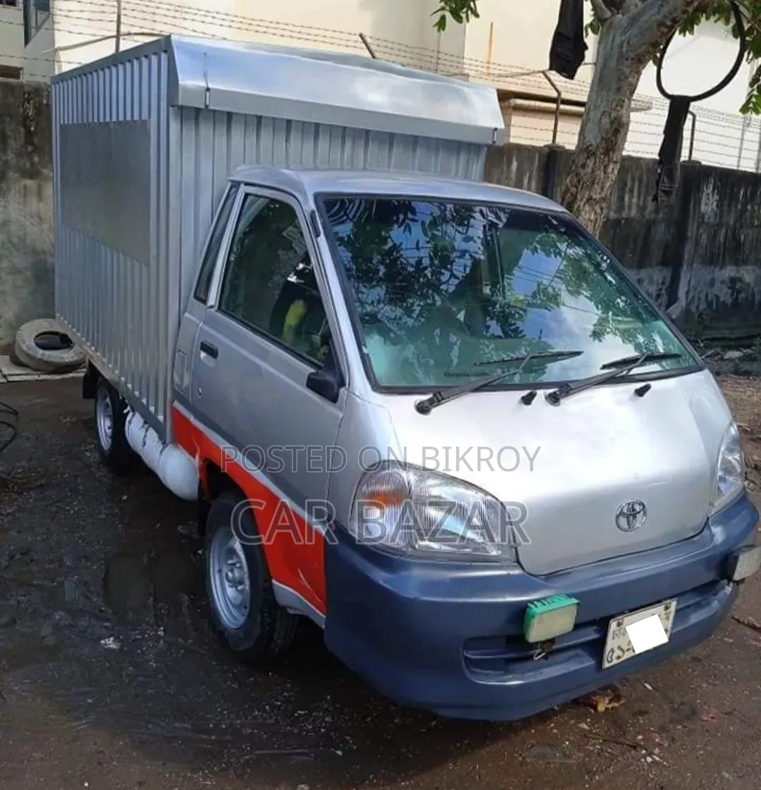 Toyota Km70 Delivery Van 2004 Engine