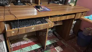 Computer Table (কম্পিউটার টেবিল)