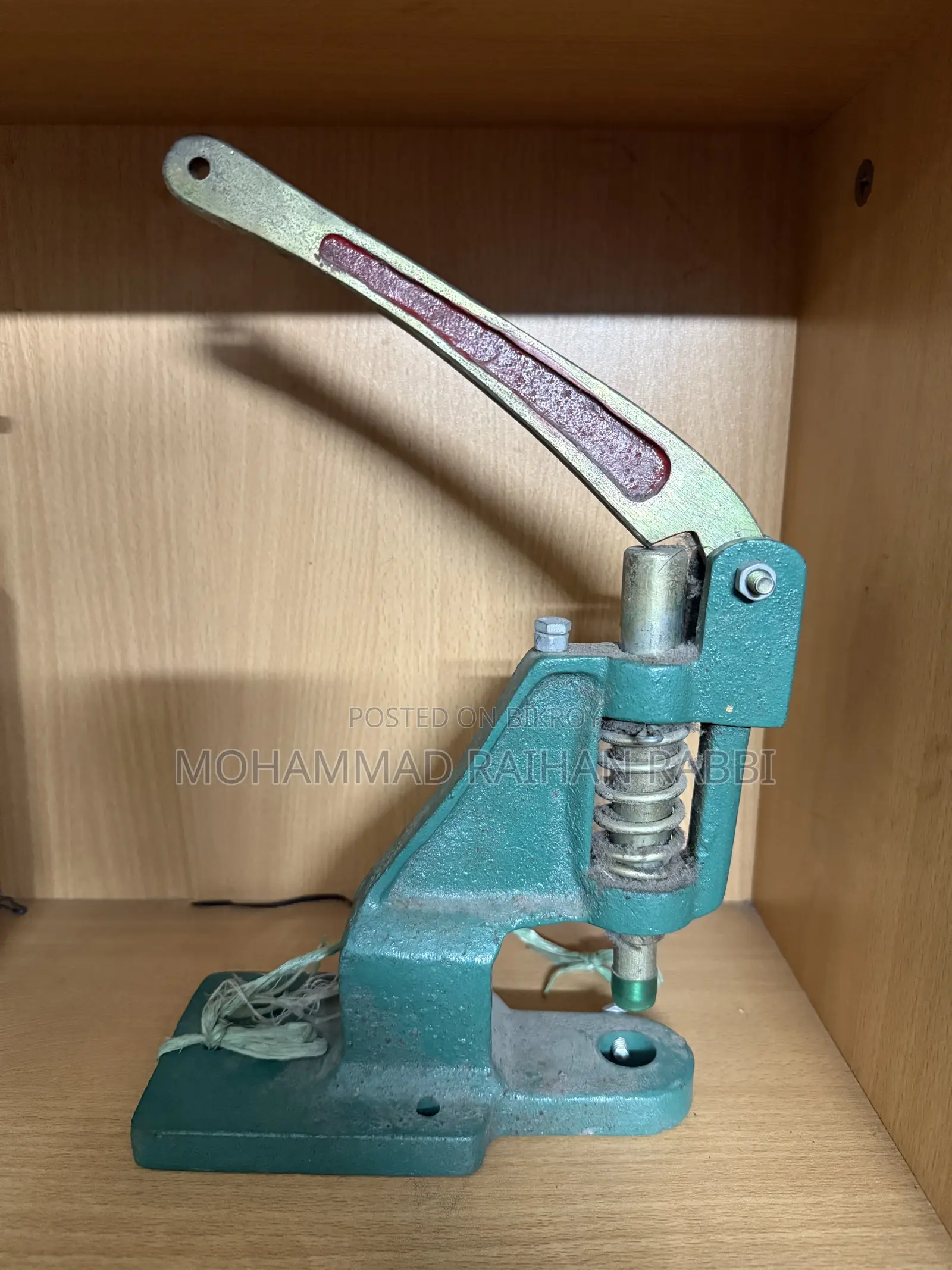 ম্যানুয়াল বোতাম প্রেস মেশিন