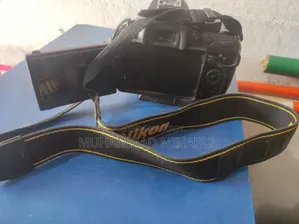Nikon D5200 DSLR