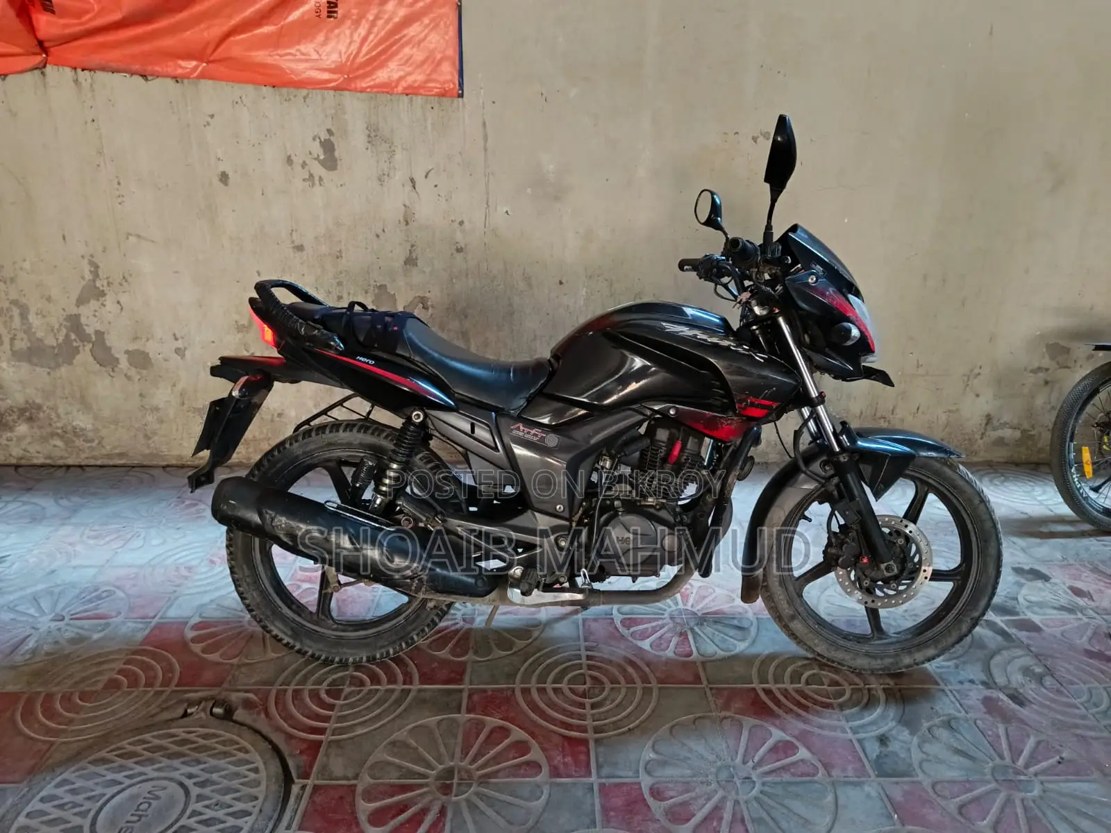 হিরো হাংক ২০১৮ ব্ল্যাক