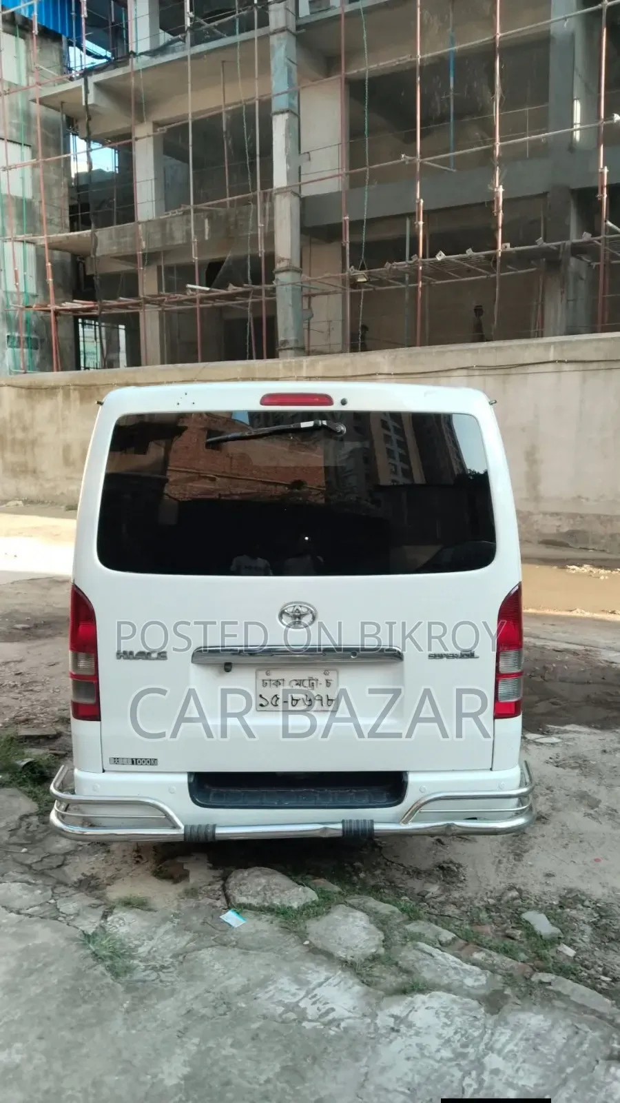 Toyota HiAce 2009 White