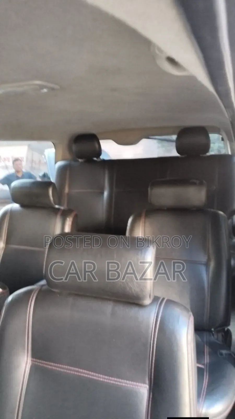 Toyota HiAce 2009 White