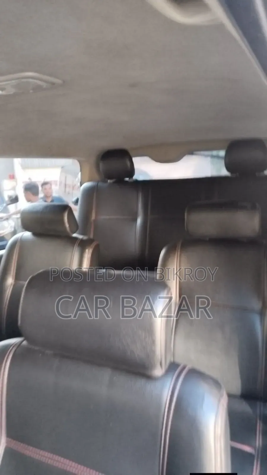 Toyota HiAce 2009 White