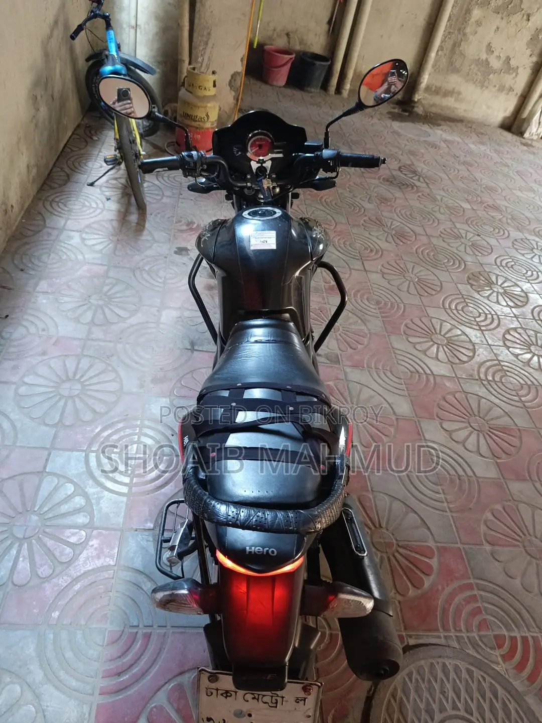 হিরো হাংক ২০১৮ ব্ল্যাক