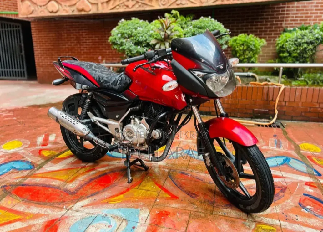 বাজাজ পালসার ১৫০ ২০১৫ রেড