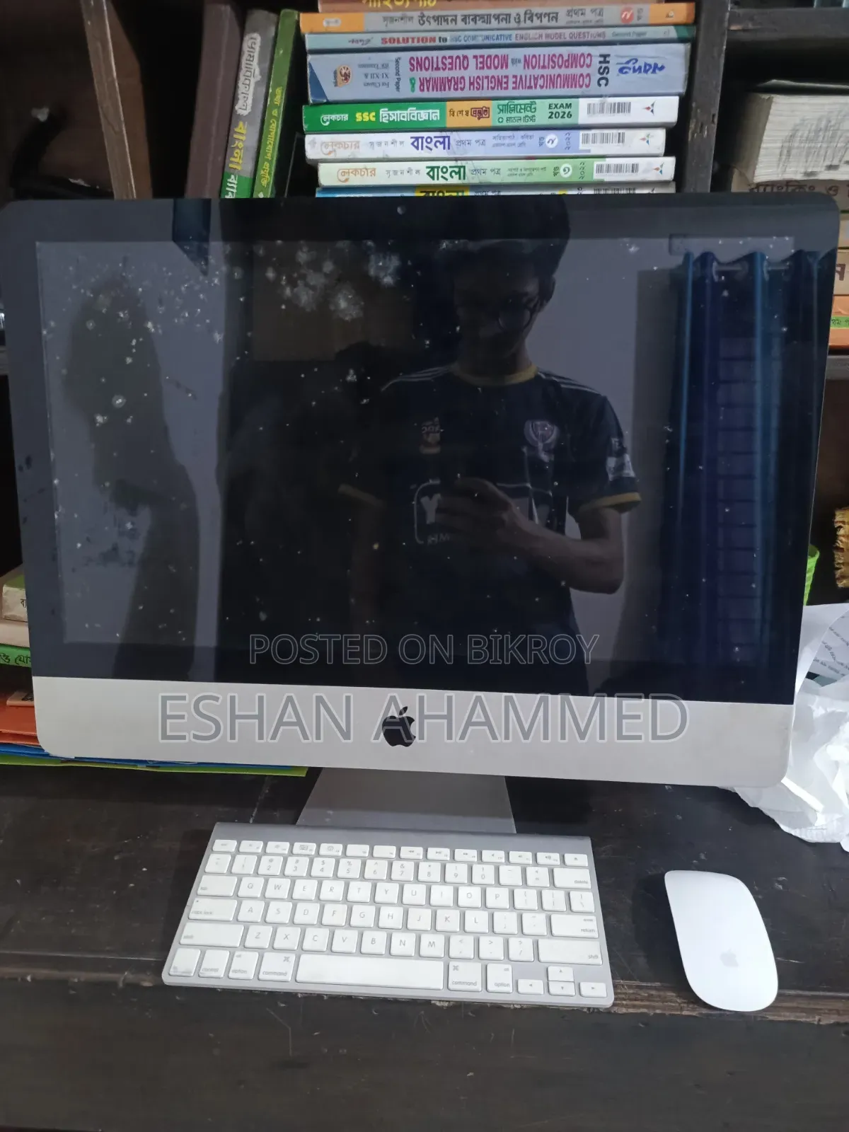 Apple iMac 21.5” | Original Apple Keyboard & Mouse Included